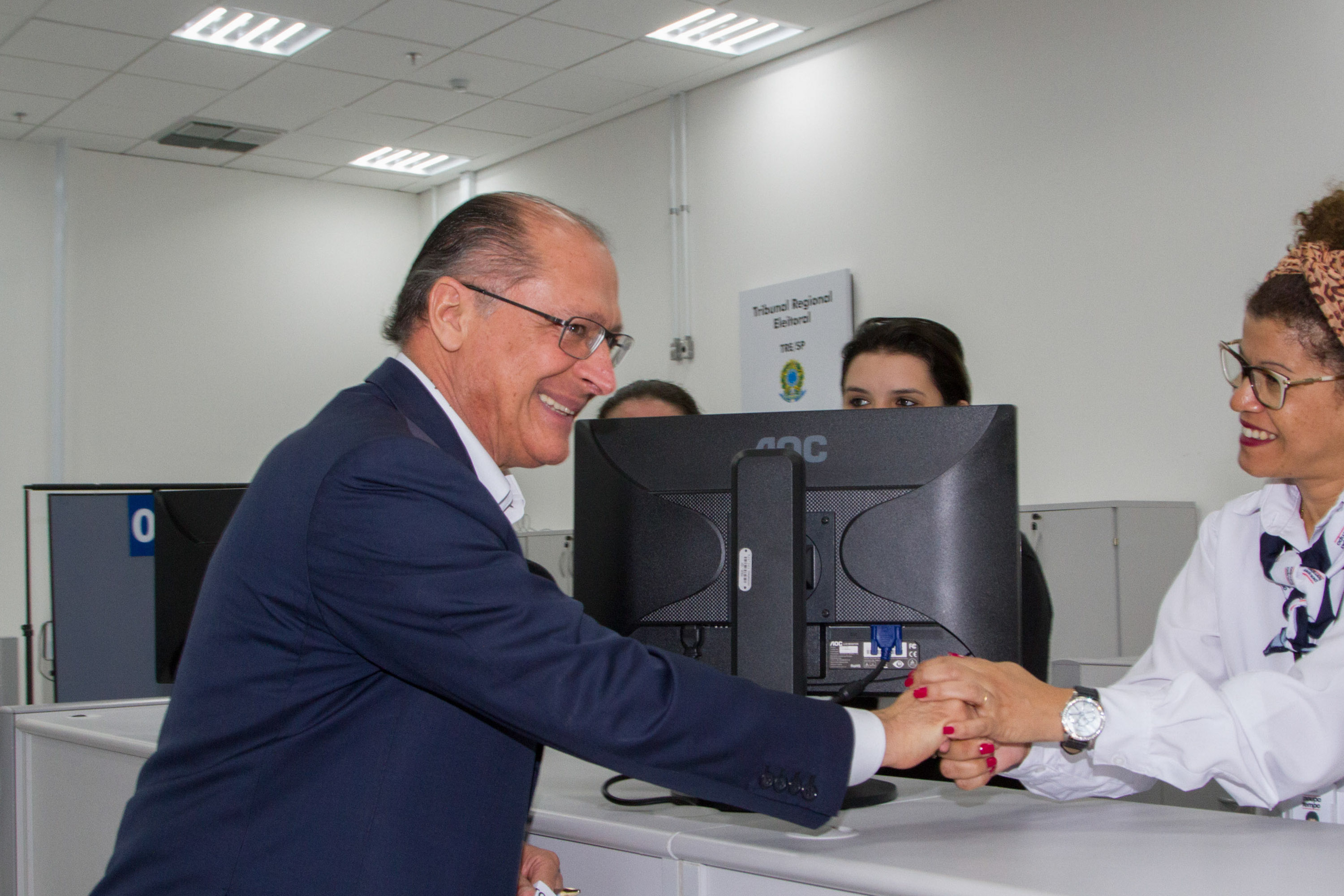 Atendimento eleitoral no Poupatempo — Tribunal Regional Eleitoral