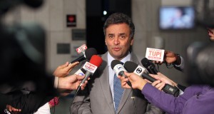 Aécio Neves: governo federal foi omisso em caso de senador boliviano