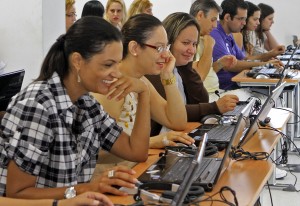 Educação vai criar a primeira rede de professores blogueiros do Estado Educação vai criar a primeira rede de professores blogueiros do Estado