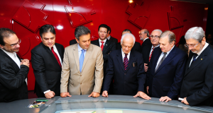 Tucanos relembram luta de Tancredo Neves em defesa da democracia