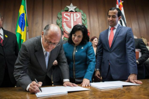 Governador apresenta traçado definitivo do Túnel Submerso que ligará Santos ao Guarujá
