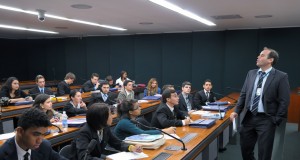 Idealizado por Lobbe Neto, Parlamento Jovem completa 10 anos