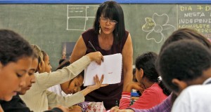 São Paulo realizará concurso que selecionará 59 mil professores