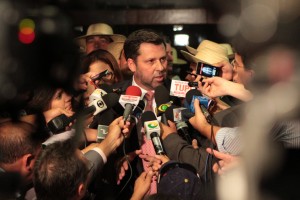 alexssandro-loyola-020913