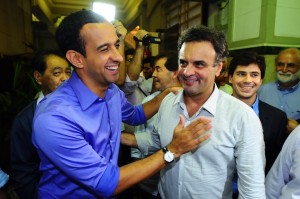 20-02-12-aecio-neves-santos_31