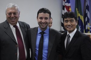 Felipe Cury, presidente da ACI, George Lucas, presidente da ACI Jovem e Hélio Nishimoto