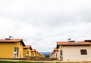 Entrega 111 casas construídas pela CDHU