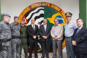 O Governador Geraldo Alckmin, visita as novas instalaçoes do COE. Data: 19/05/2015. Local: São Paulo/SP.  Foto: Du Amorim/A2 FOTOGRAFIA