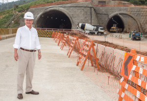 O Governador de São Paulo faz visita técnica a Rodovia Nova Tamoios em Caraguatatuba . São Paulo 21/10/2015 - Foto: Eduardo Saraiva/A2IMG