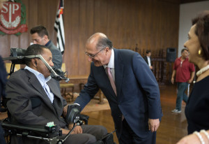 O Governador do Estado de São Paulo, Dr. Geraldo Alckmin... esteve presente, na cerimônia de assinatura de convêno para repase de recursos do FID para AACD. Data: 22/10/2015. Local: São Paulo/SP.  Foto: Ciete Silvério/A2img