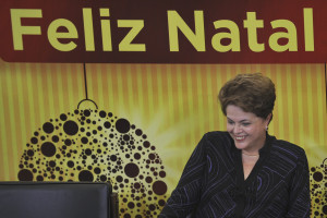 Brasilia - Presidenta Dilma Rousseff durante Natal com servidores, Cantata de Natal, com apresentao do Coral da UnB