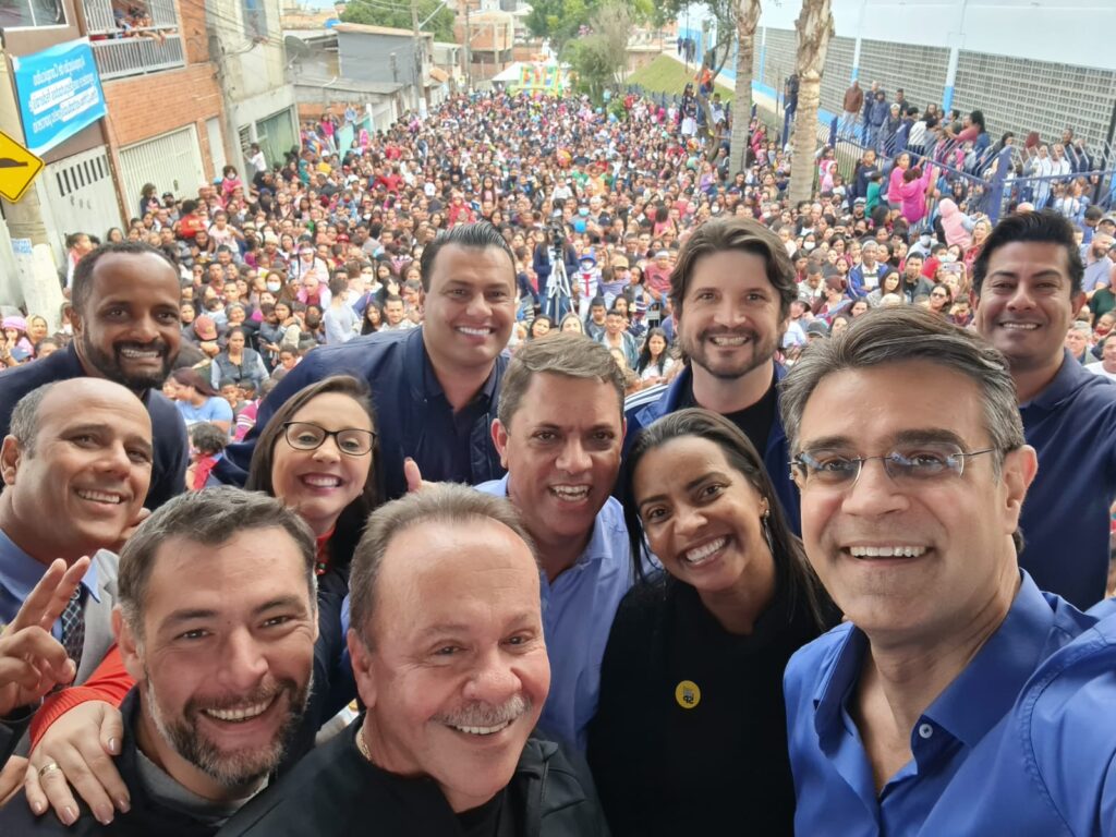 EMTU  Imprensa - obras do Viaduto Carapicuíba